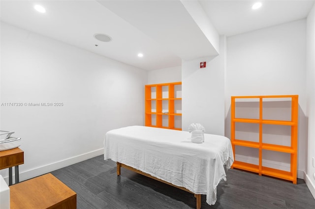 211 Water Way Unit 211, Miami Beach, FL 33141 - bedroom featuring dark wood-type flooring, baseboards, and recessed lighting