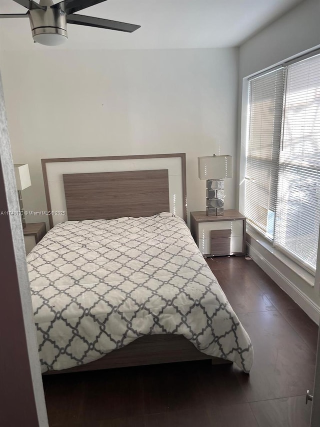 4721 W Park Rd, Hollywood, FL 33021 - bedroom with baseboards