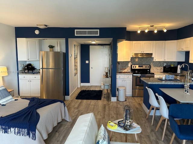 5401 Collins Ave Unit 922, Miami Beach, FL 33140 - photo 8