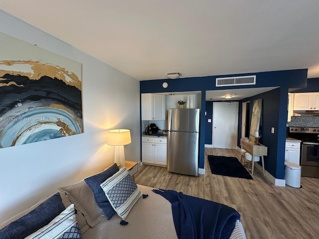 5401 Collins Ave Unit 922, Miami Beach, FL 33140 - photo 15
