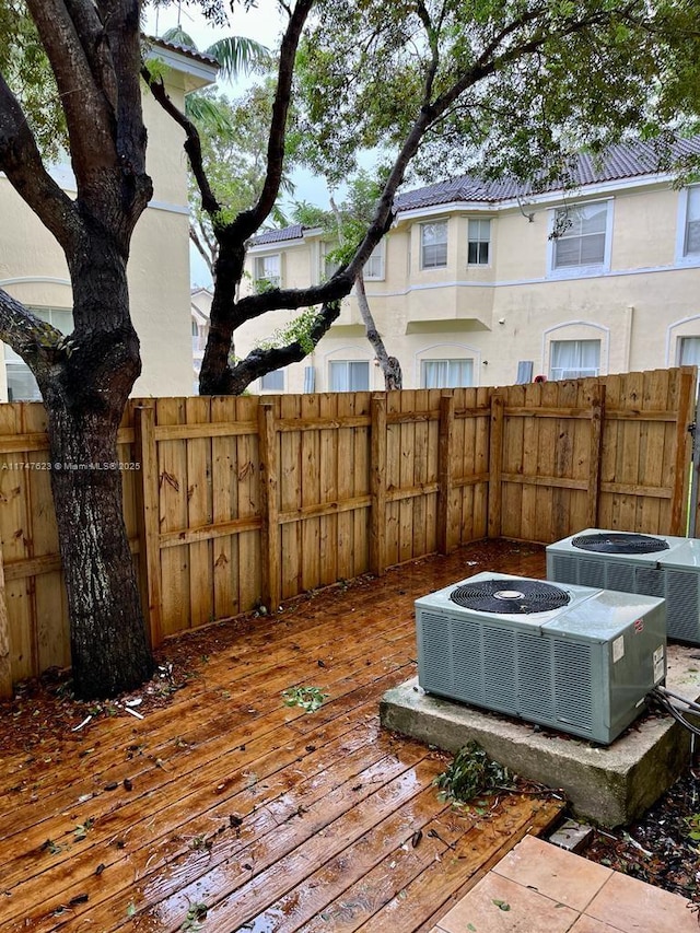 deck with central AC unit