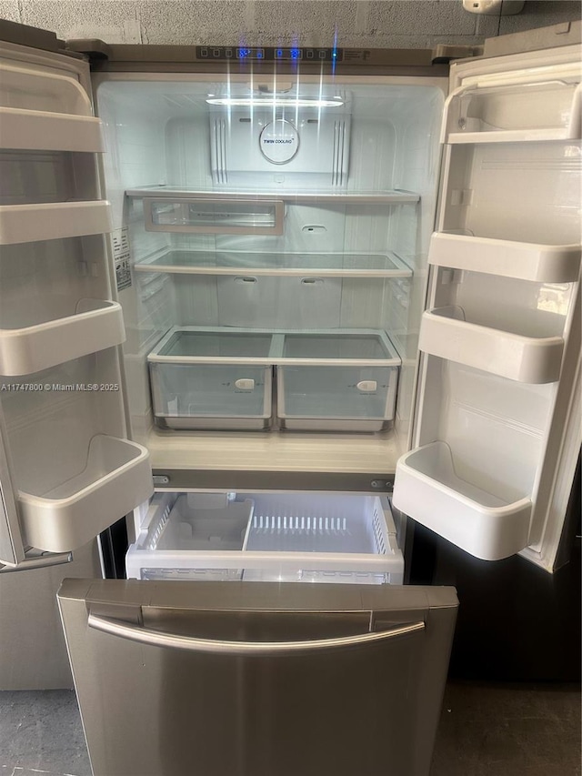 room details with fridge