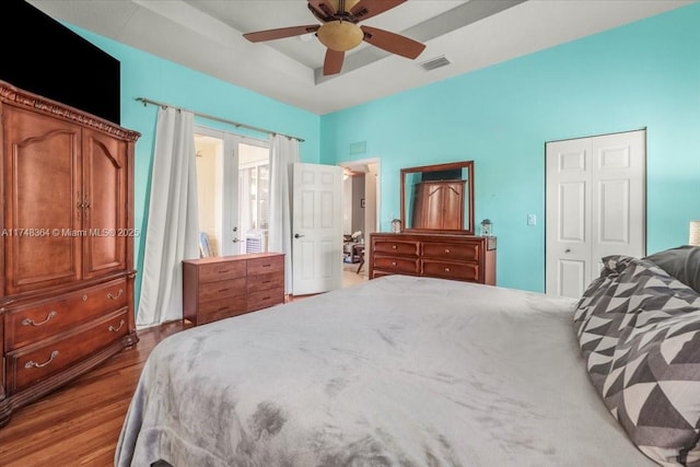 2813 Augusta Ln, Homestead, FL 33035 - bedroom with wood finished floors and a ceiling fan