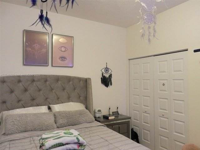 bedroom featuring a closet