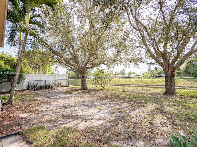 view of yard featuring fence