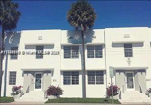 view of front of property with stucco siding