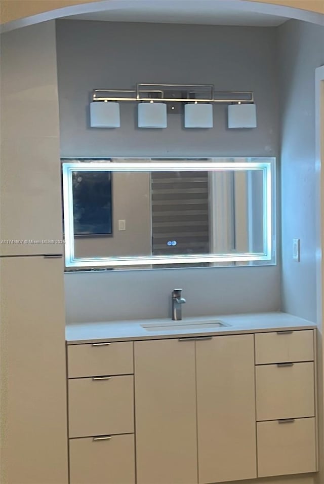 22511 SW 88th Pl, Cutler Bay, FL 33190 - bathroom featuring a sink