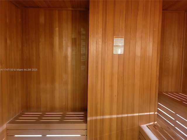 1000 Brickell Plz Unit 4314, Miami, FL 33131 - view of sauna / steam room