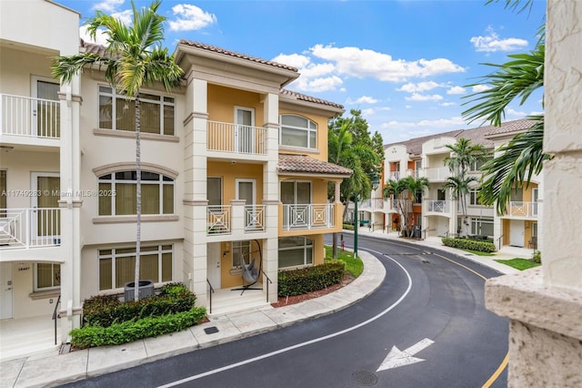 18408 NE 27th Ct Unit 18408, Aventura, FL 33160 - view of property featuring a residential view