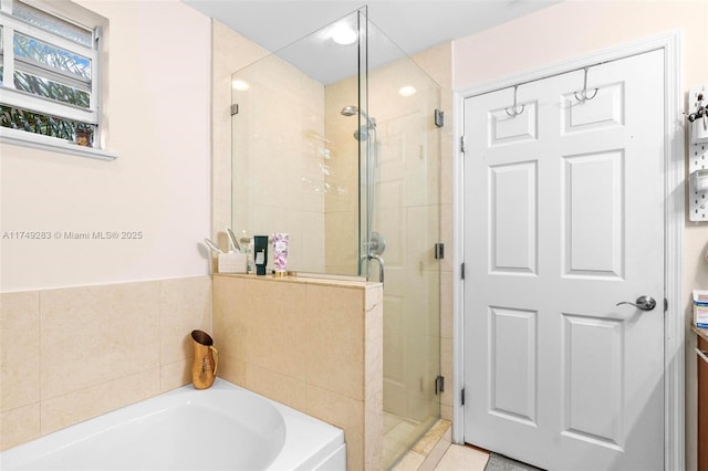 18408 NE 27th Ct Unit 18408, Aventura, FL 33160 - full bath featuring a stall shower, a bath, and vanity