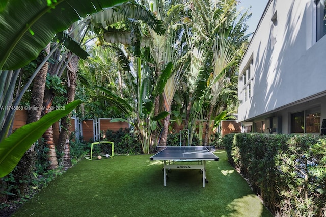 144 N Prospect Dr, Coral Gables, FL 33133 - view of green lawn