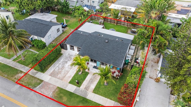 431 NE 110th Ter, Miami, FL 33161 - view from above of property with property boundaries highlighted