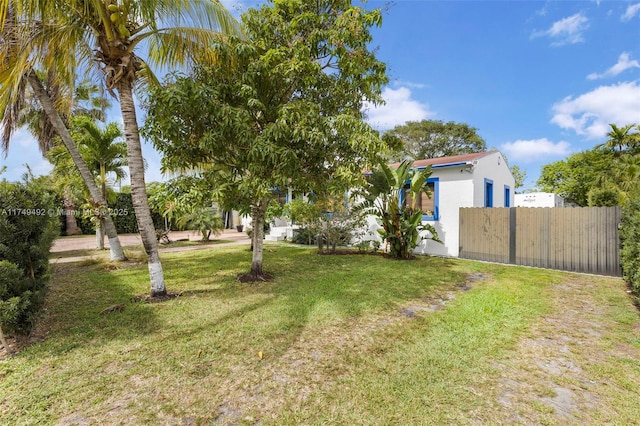 view of yard with fence