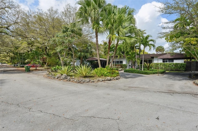 view of front of home featuring driveway