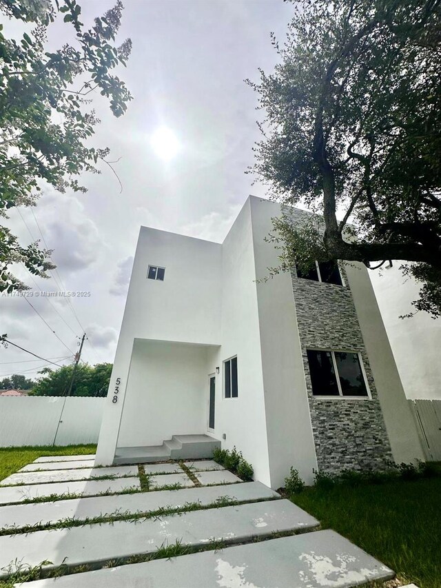538 NW 17th Ave, Fort Lauderdale, FL 33311 - photo 2