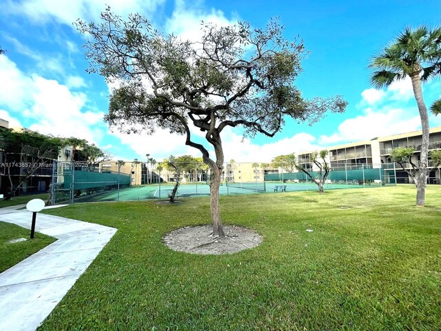 8415 SW 107th Ave Unit 363W, Miami, FL 33173 - view of community with a tennis court