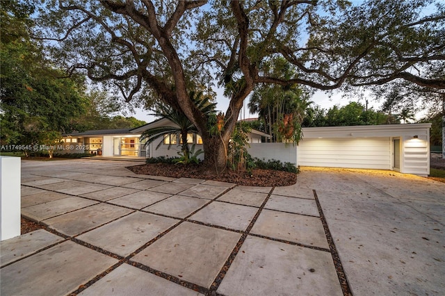 view of front of home featuring driveway