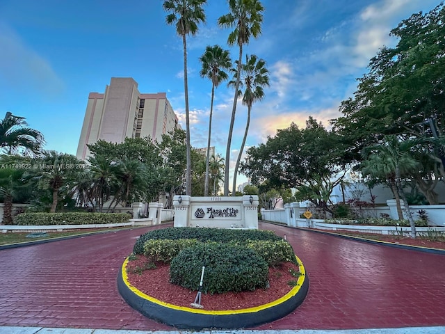 view of community / neighborhood sign