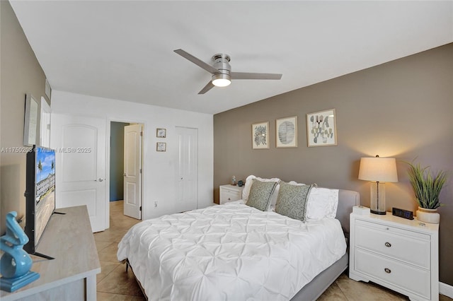 5300 Washington St Unit I203, Hollywood, FL 33021 - bedroom with light tile patterned floors, a ceiling fan, and a closet
