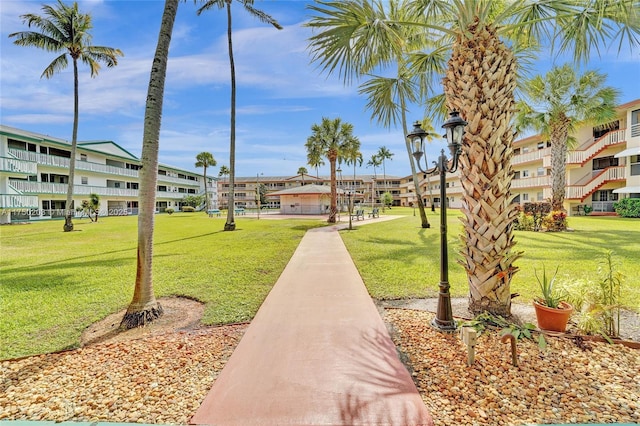 5300 Washington St Unit I203, Hollywood, FL 33021 - view of property's community featuring a residential view and a yard
