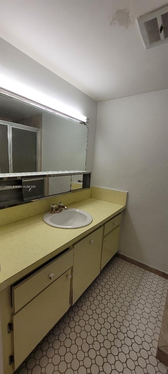 1450 NE 191st St Unit 205, Miami, FL 33179 - photo 5