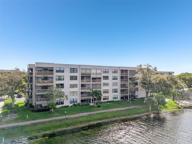 900 Colony Point Cir Unit 408, Pembroke Pines, FL 33026 - view of apartment building / complex with a water view