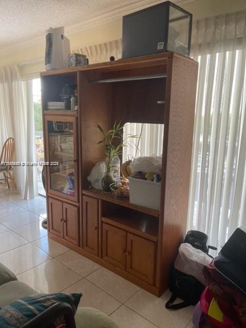 1350 SW 122nd Ave Unit 317, Miami, FL 33184 - interior details featuring a textured ceiling