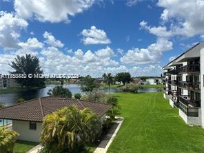 1350 SW 122nd Ave Unit 317, Miami, FL 33184 - exterior space with a water view
