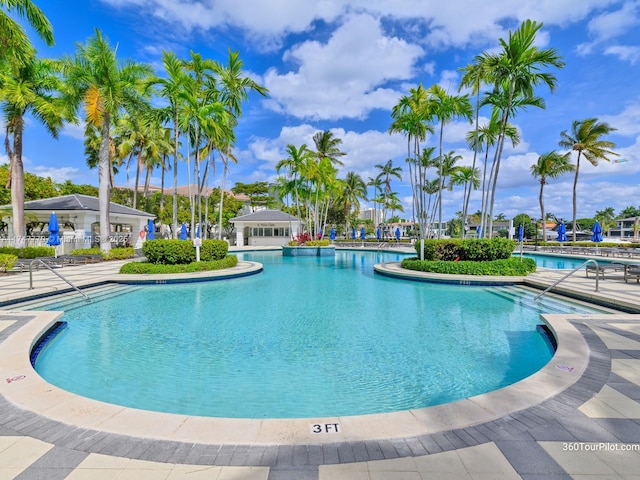 21205 Yacht Club Dr Unit 601, Aventura, FL 33180 - pool featuring a patio and fence
