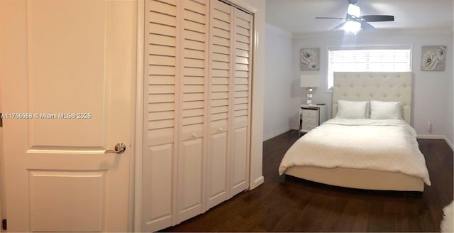 bedroom featuring ornamental molding, dark wood finished floors, baseboards, and ceiling fan