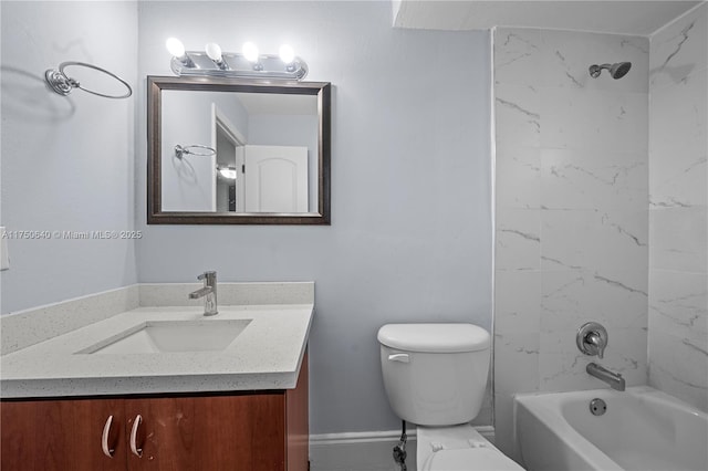 full bathroom featuring toilet, shower / tub combination, baseboards, and vanity