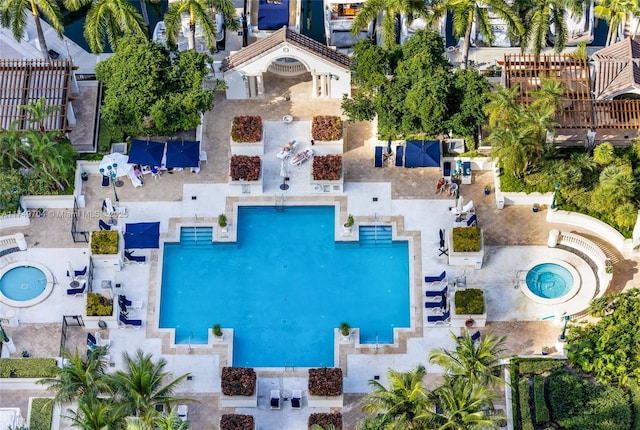 2000 Island Blvd Unit 3010, Aventura, FL 33160 - bird's eye view of a pool area