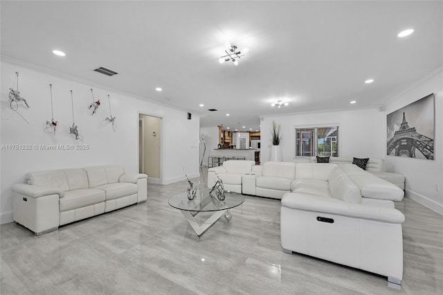 living area with ornamental molding, recessed lighting, visible vents, and baseboards