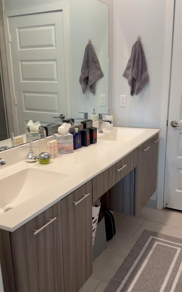 4640 NW 84th Ave Unit 13, Doral, FL 33166 - full bath with tile patterned flooring and double vanity