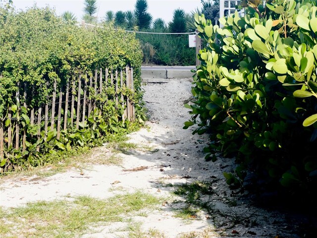 325 Ocean Dr Unit 308, Miami Beach, FL 33139 - view of yard
