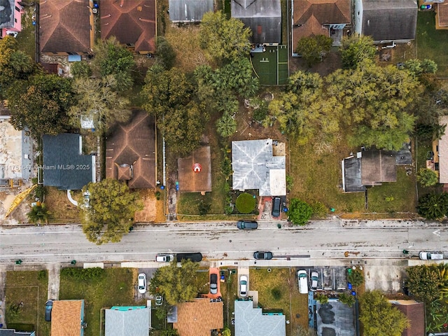 bird's eye view with a residential view