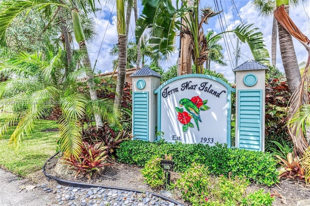 3261 Oleander Way, Lauderdale By The Sea, FL 33062 - view of community sign