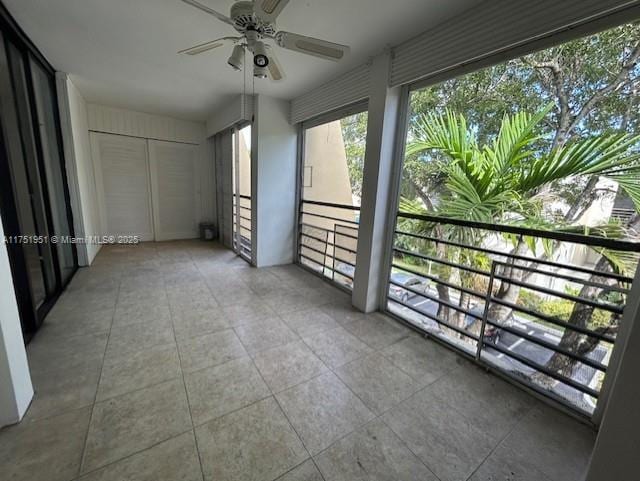 balcony with a ceiling fan