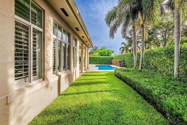 16721 SW 86th Ct, Palmetto Bay, FL 33157 - view of green lawn