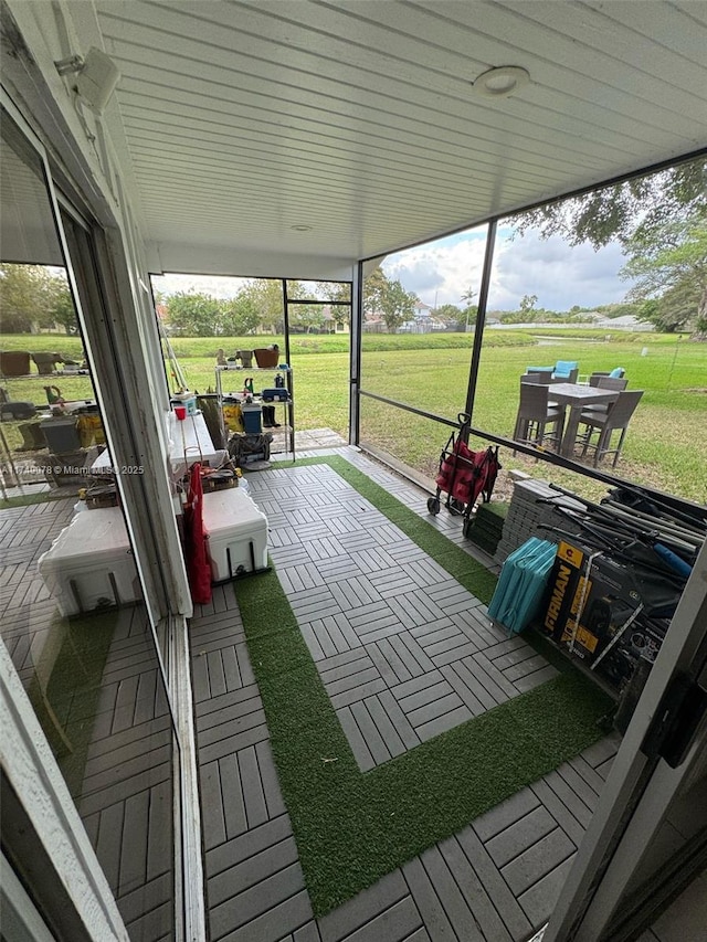 view of sunroom / solarium