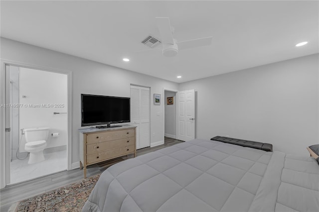 bedroom with connected bathroom, recessed lighting, a ceiling fan, baseboards, and visible vents