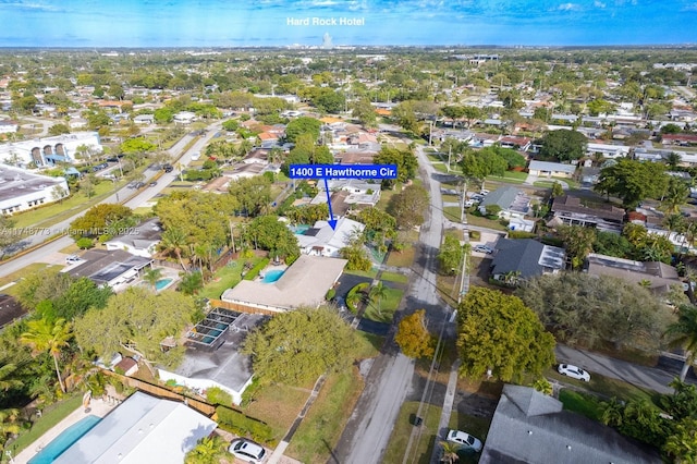 bird's eye view with a residential view