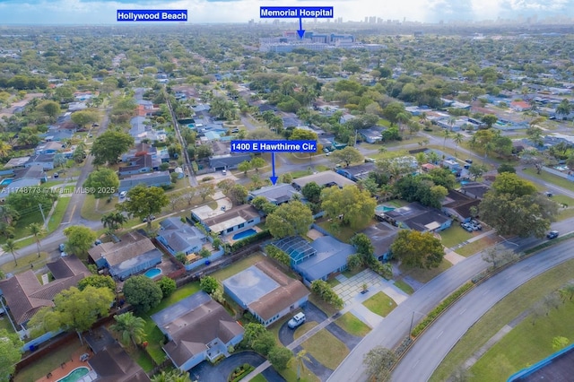 birds eye view of property featuring a residential view