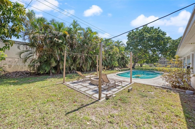 940 SW 52nd Ave, Plantation, FL 33317 - fenced backyard featuring a patio and a fire pit