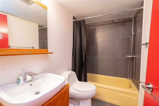 2751 Taft St Unit 110, Hollywood, FL 33020 - photo 3