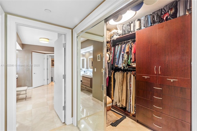 view of spacious closet