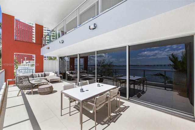 view of patio / terrace with outdoor dining area and outdoor lounge area