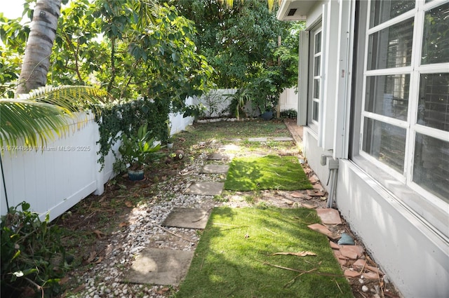 view of yard featuring a fenced backyard