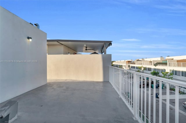 balcony with ceiling fan