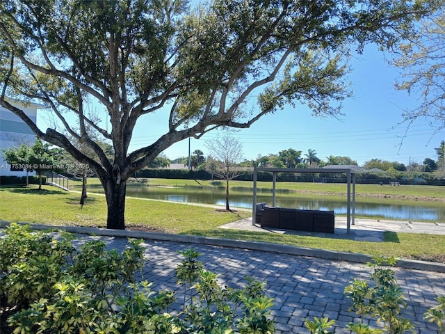 view of yard with a water view